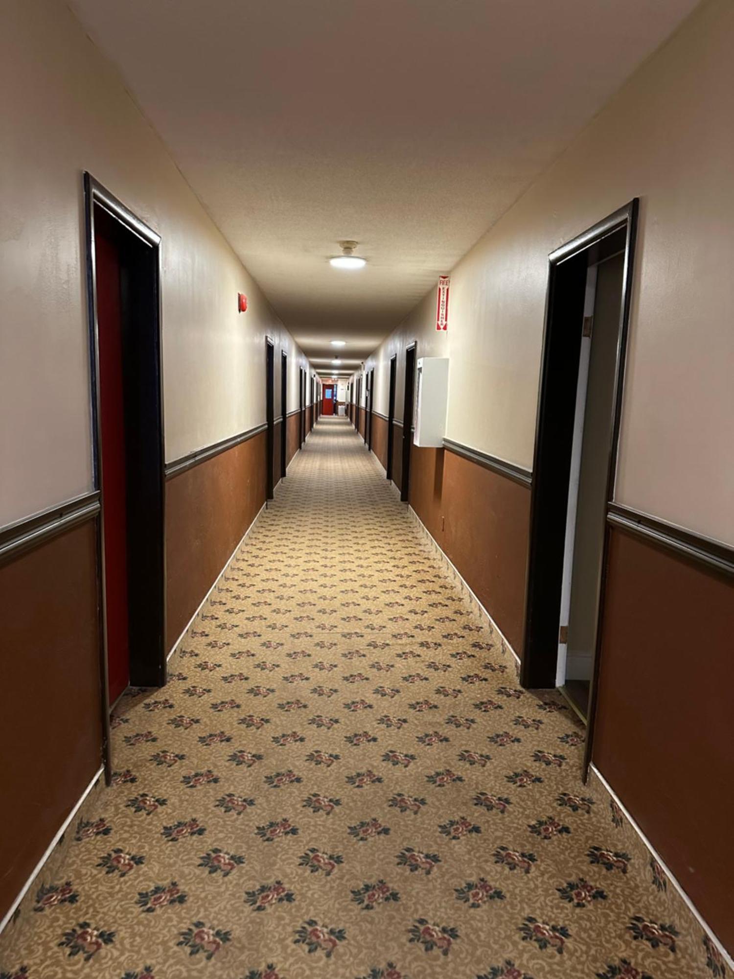 Hotel Classic Comfort Cornwall Extérieur photo