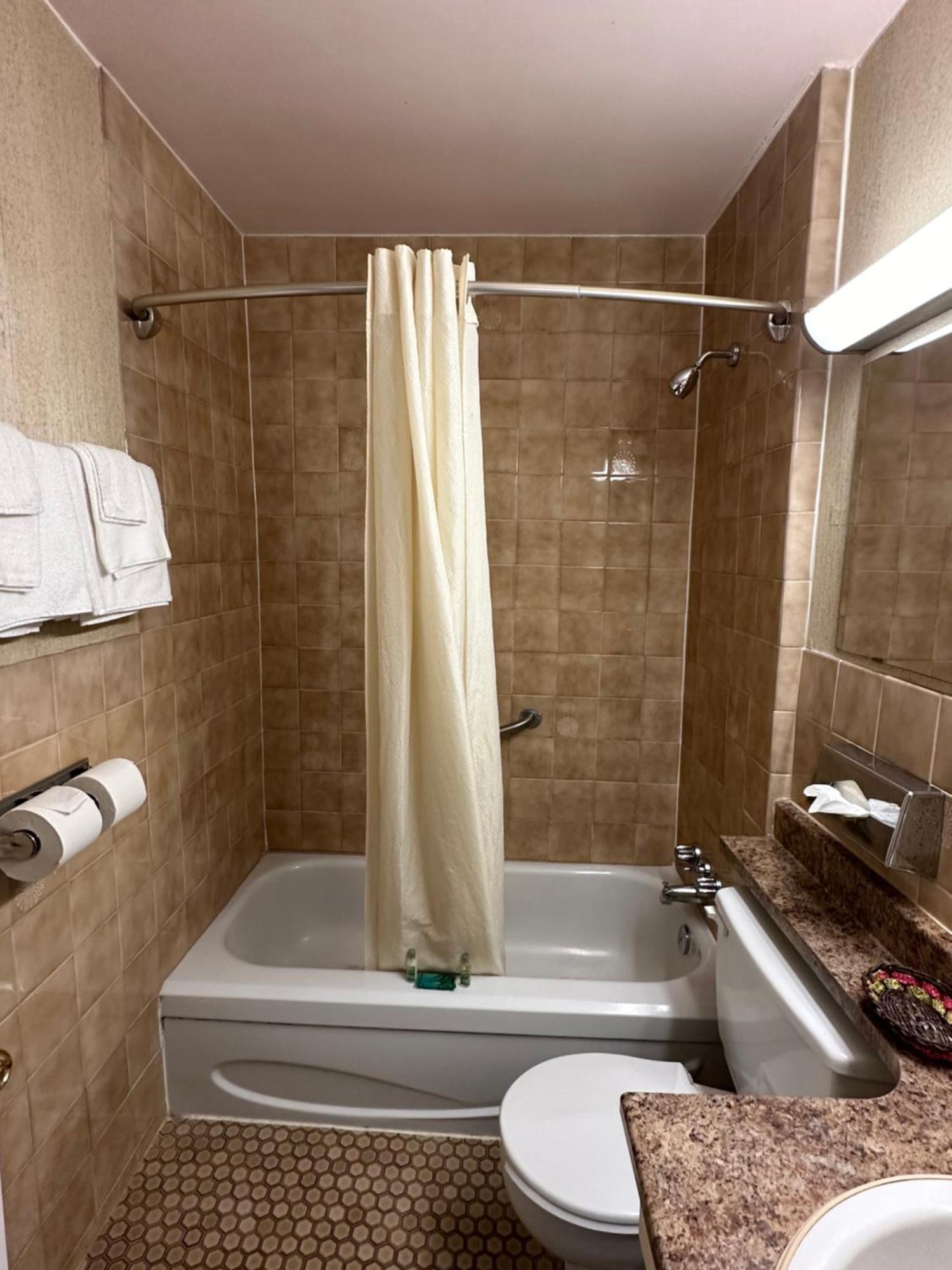 Hotel Classic Comfort Cornwall Extérieur photo